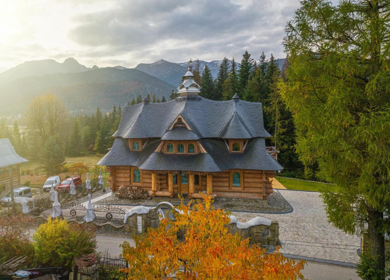 Rich Witch Villa&Spa コシチェリスコ エクステリア 写真
